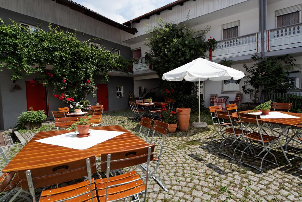 Hotel Landgut Stetter Schöllnach Esterno foto